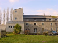 Moulin de l'écluse : photo de l'extérieur du moulin